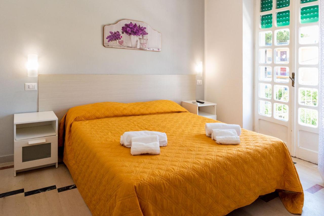 Hotel Solaris Paestum Exterior foto
