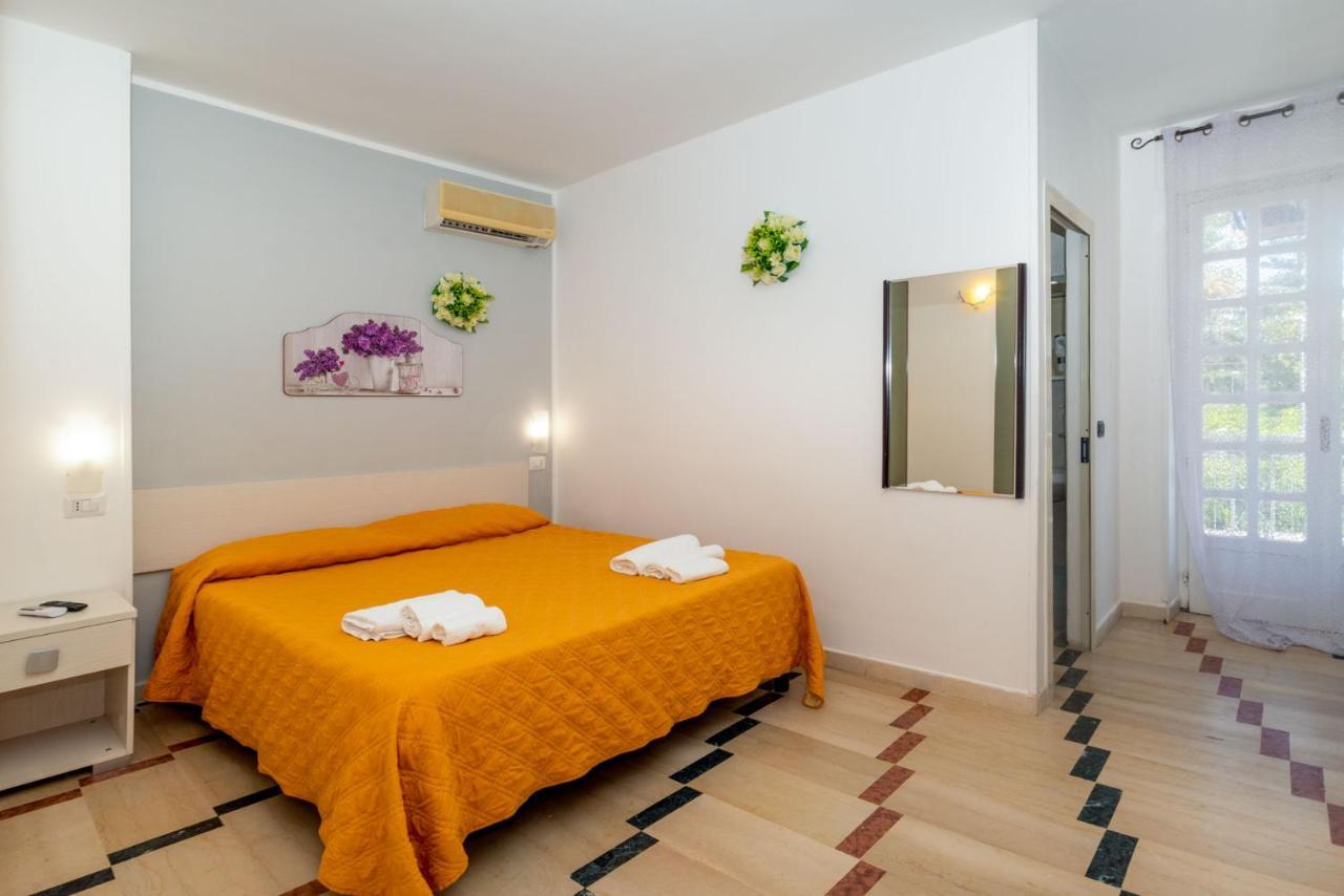 Hotel Solaris Paestum Exterior foto