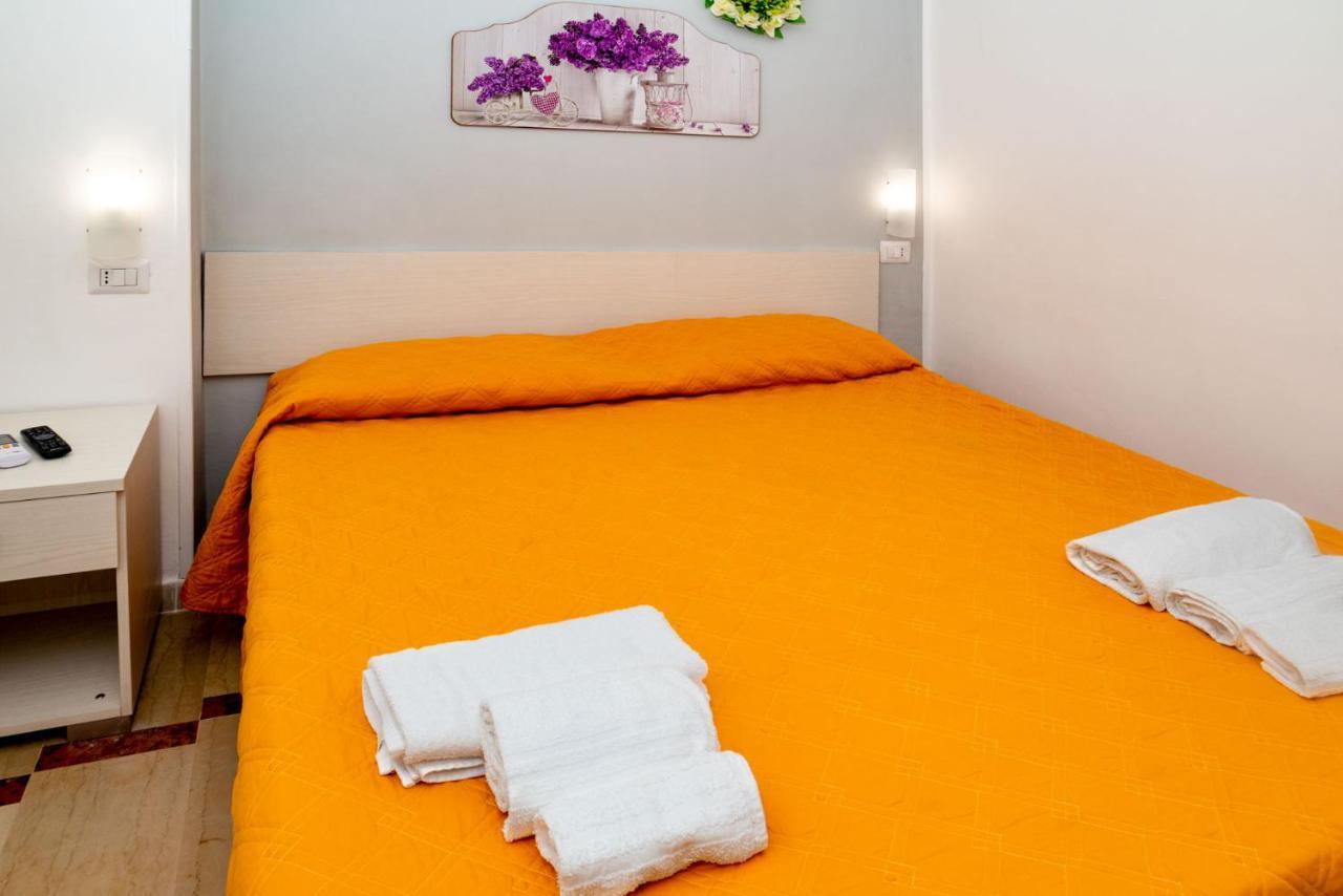 Hotel Solaris Paestum Exterior foto